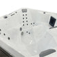 Jacuzzi Hydra 200, una bañera de hidromasaje compacta para cuatro personas.