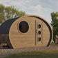 Saunamo Sauna exterior Hobbit 195 con diseño rústico.