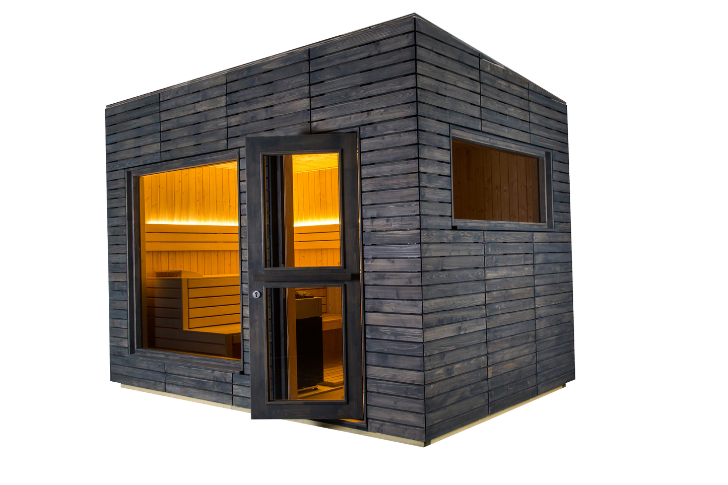 Gran sauna exterior con aislamiento Alpine, con puerta y ventanas.